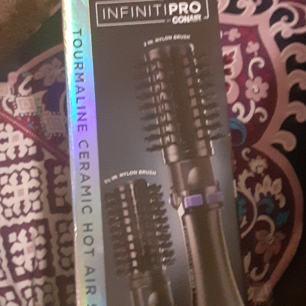 Conair infinity pro  ceramic hot air spin brushi